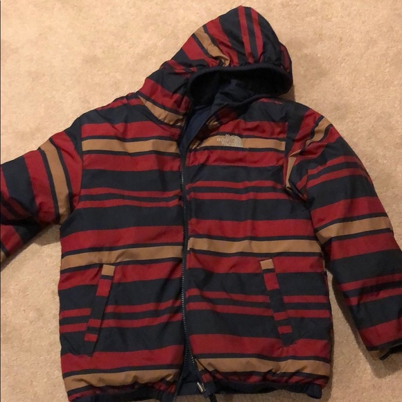 North face navy down jacket - Picture 5 of 8